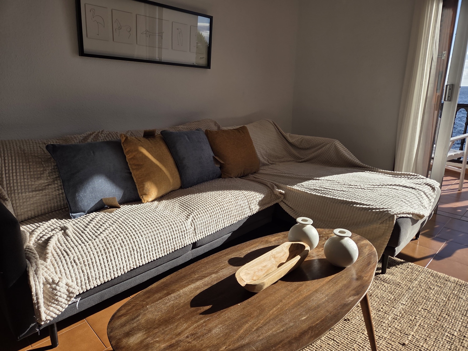 Cliffs — living room